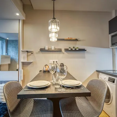 7 Little Cosy Apartment *
